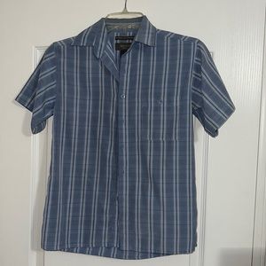 BOYS SMALL (8) short sleeve button down top